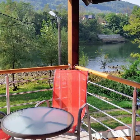 Сasa de vacaciones Vikendica Pored Drine *