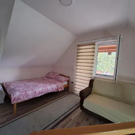 Vikendica Pored Drine *